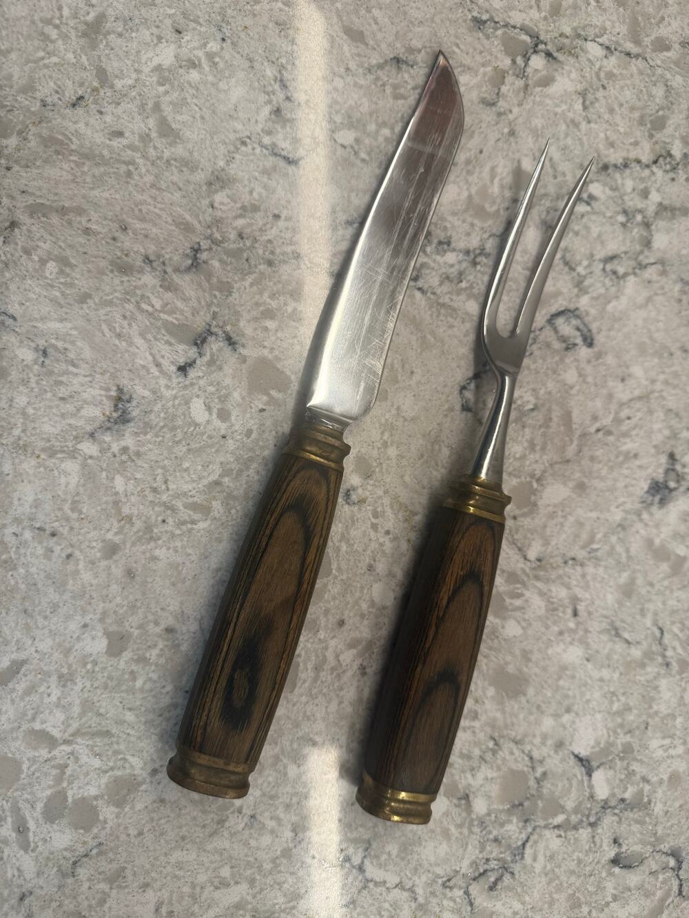 Vintage Carver Set Dark Wood Handles and Brass Bolster Initials "L" and "B"